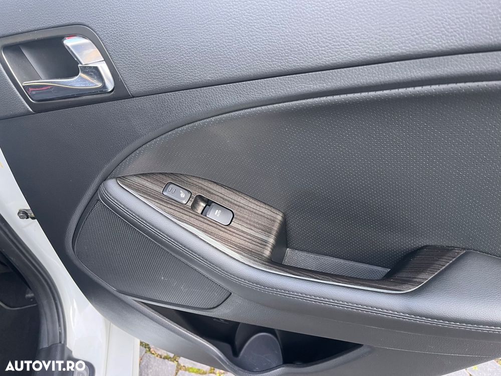 Kia Optima 1.7 CRDI Automatik Edition 7 - 10