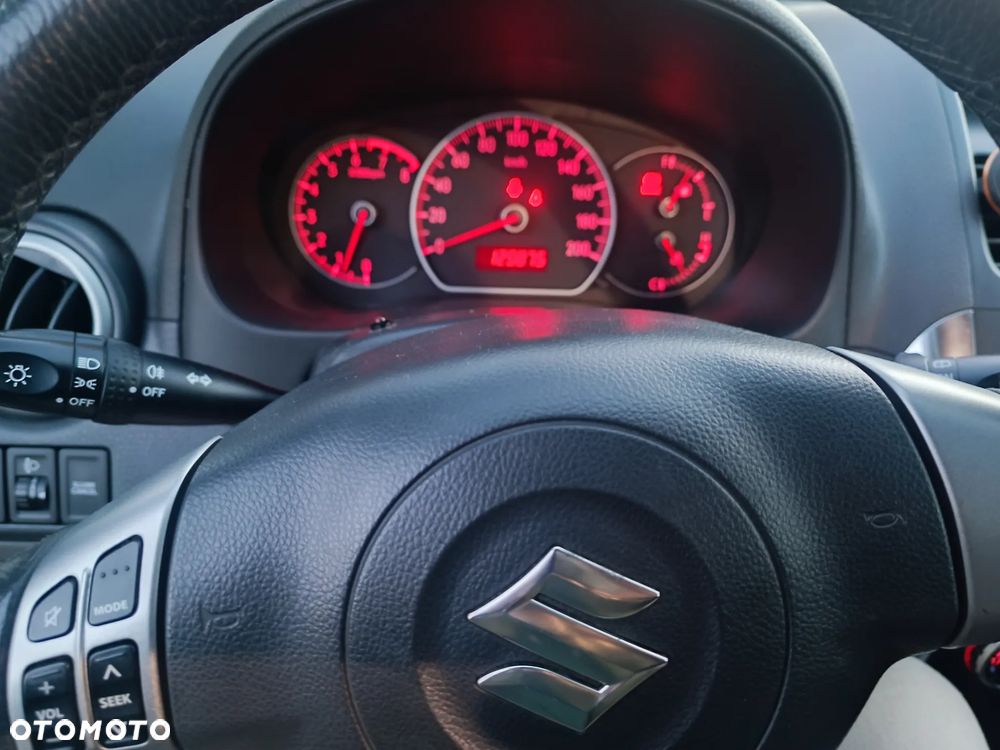 Suzuki SX4 1.6 GS / Premium 4WD - 16