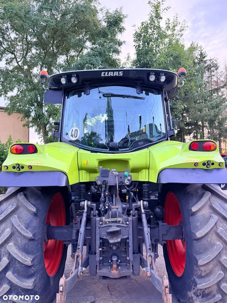 Claas Arion 520 - 12