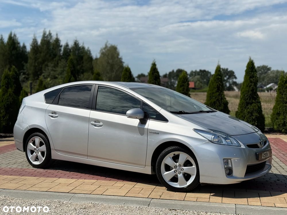 Toyota Prius (Hybrid) Comfort - 3