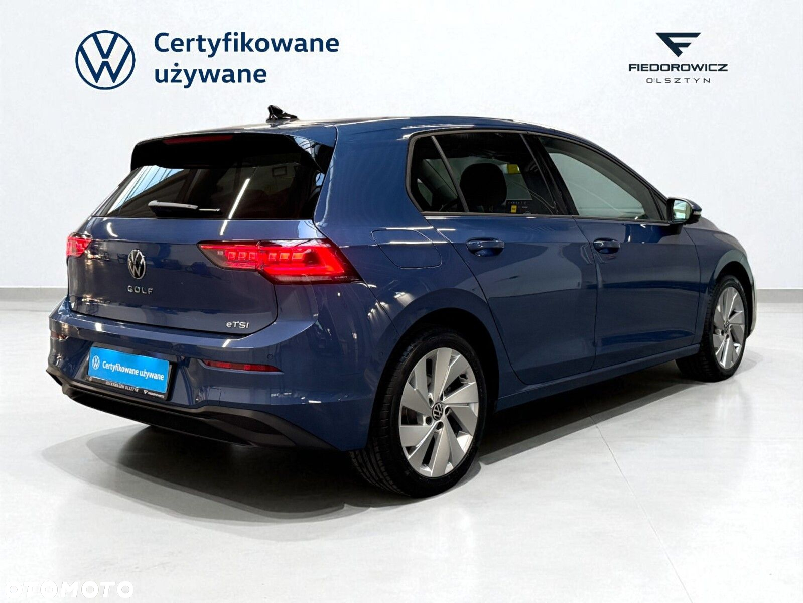 Volkswagen Golf - 8