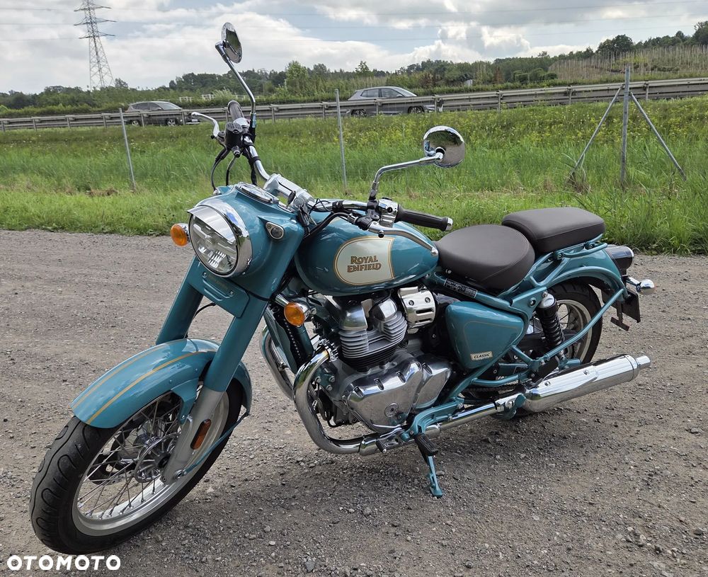 Royal Enfield Classic - 1