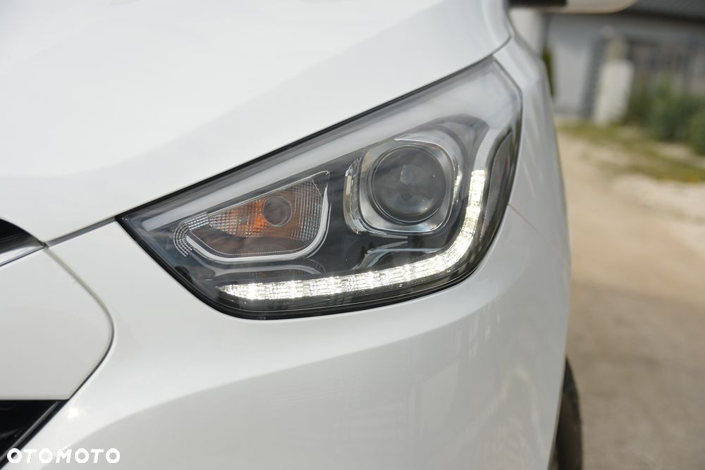 Hyundai ix35 1.6 2WD Fifa World Cup Edition - 14