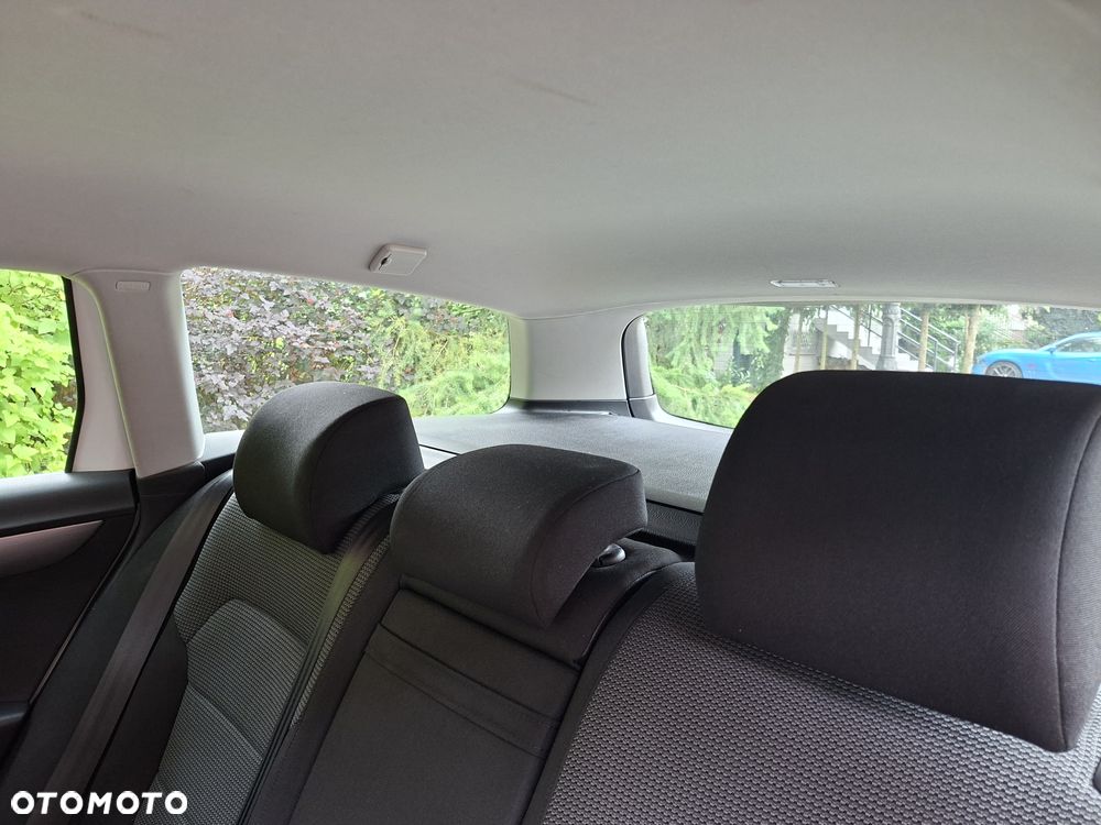 Volkswagen Passat 2.0 TDI Comfortline - 18
