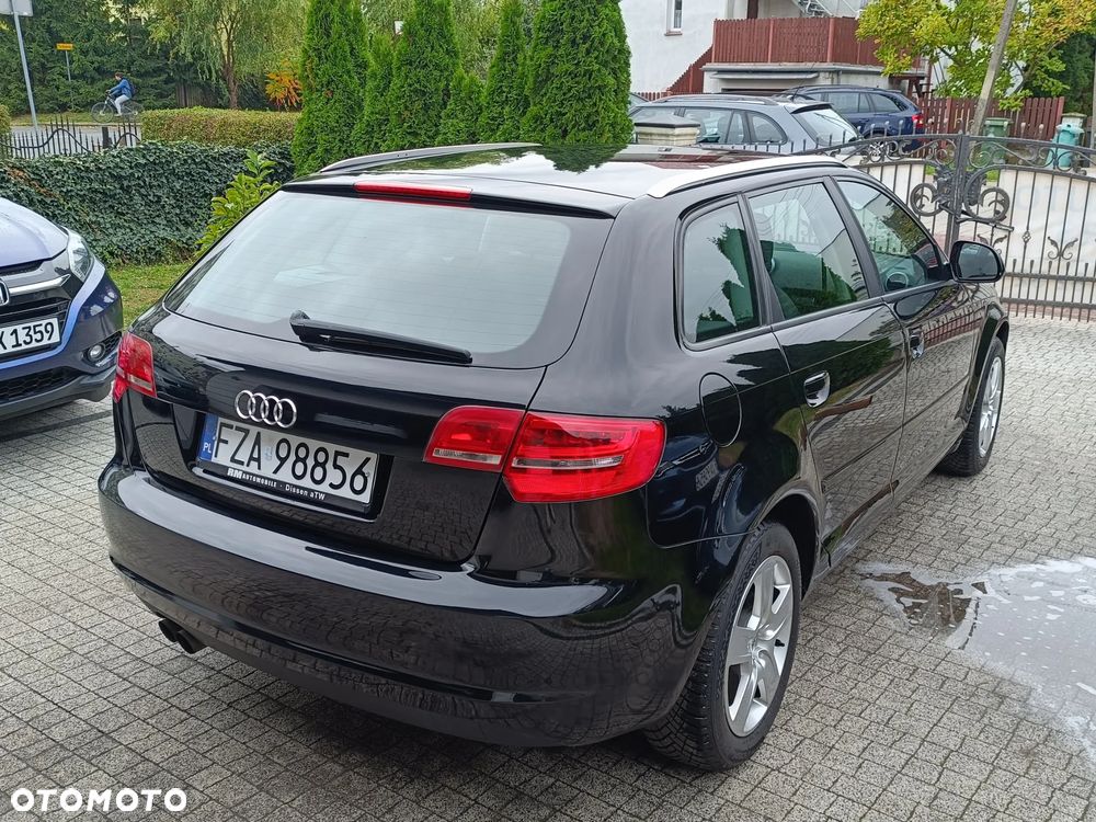 Audi A3 Sportback - 3
