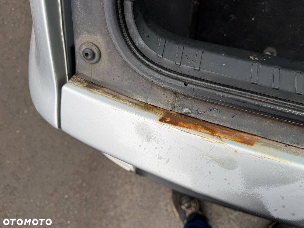 Klapa bagażnika BMW e39 kombi z szybą ramką kompletna ! Ładna - 10