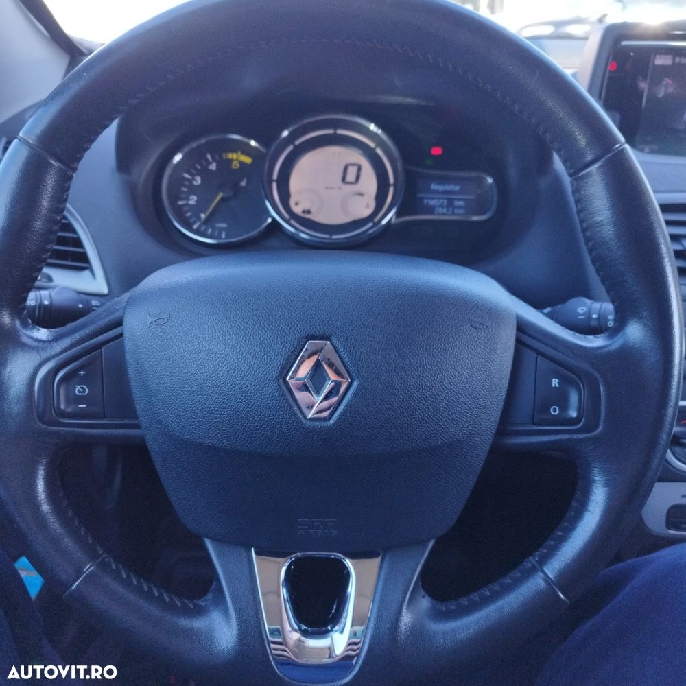 Renault Megane 1.5 dCi Expression - 11