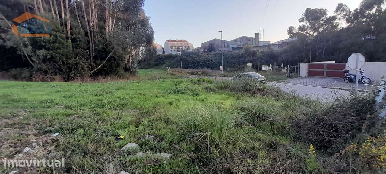 Terreno para moradia individual com 224m2  junto á rotunda do Alto ... - Grande imagem: 3/5