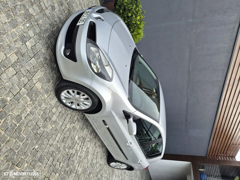 Renault Clio 1.5 dCi Confort - 2