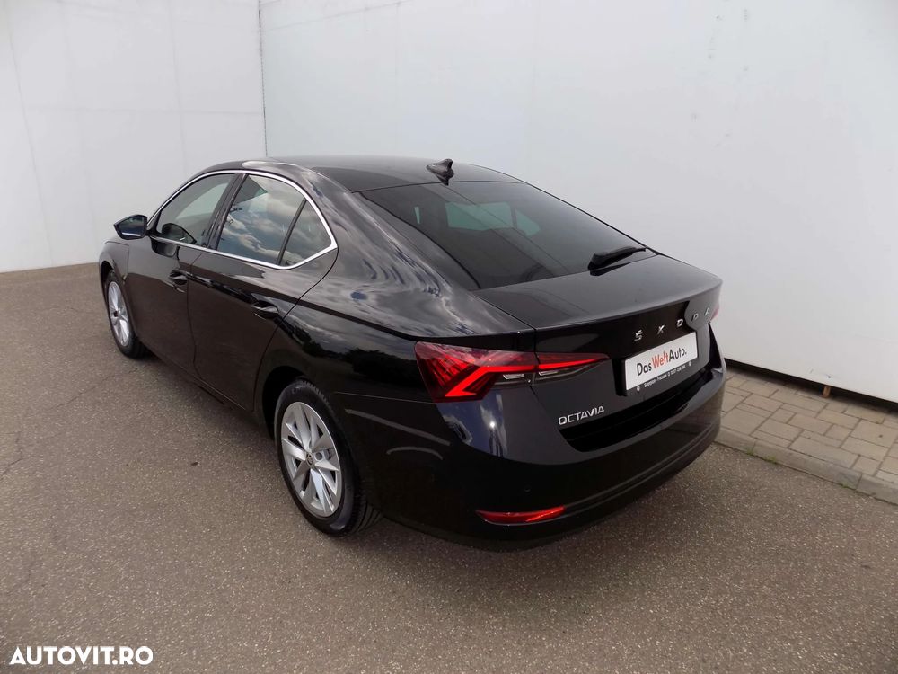 Skoda Octavia 2.0 TDI DSG First Edition - 3