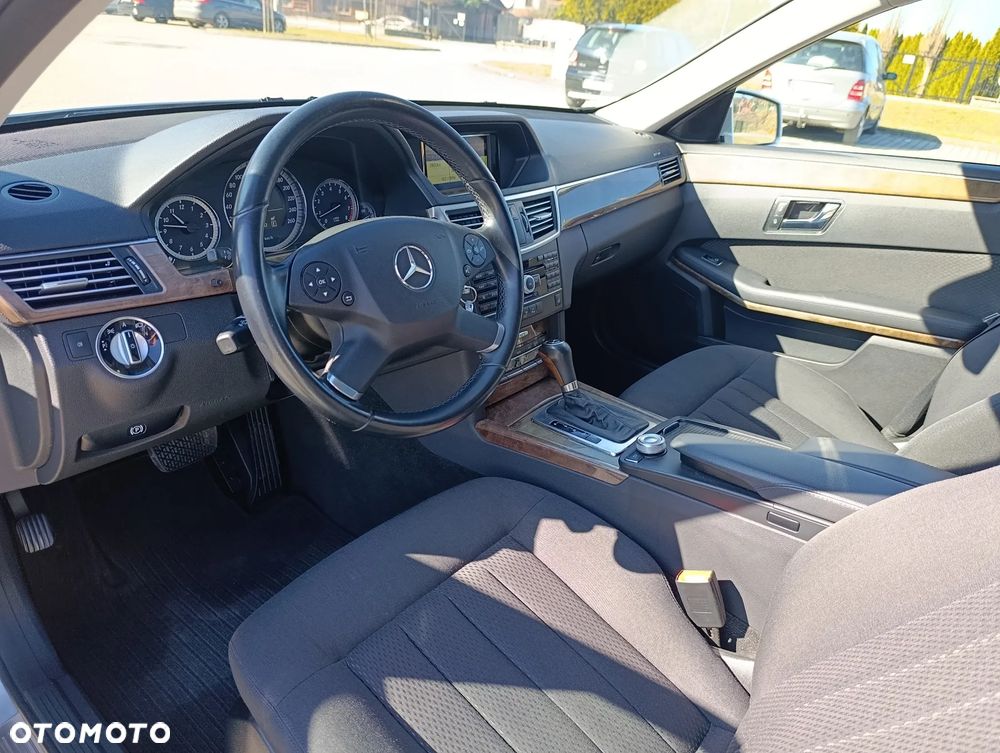 Mercedes-Benz Klasa E 200 Kompressor Automatik Elegance - 13