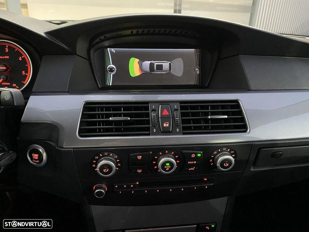 BMW 520 d Touring - 21