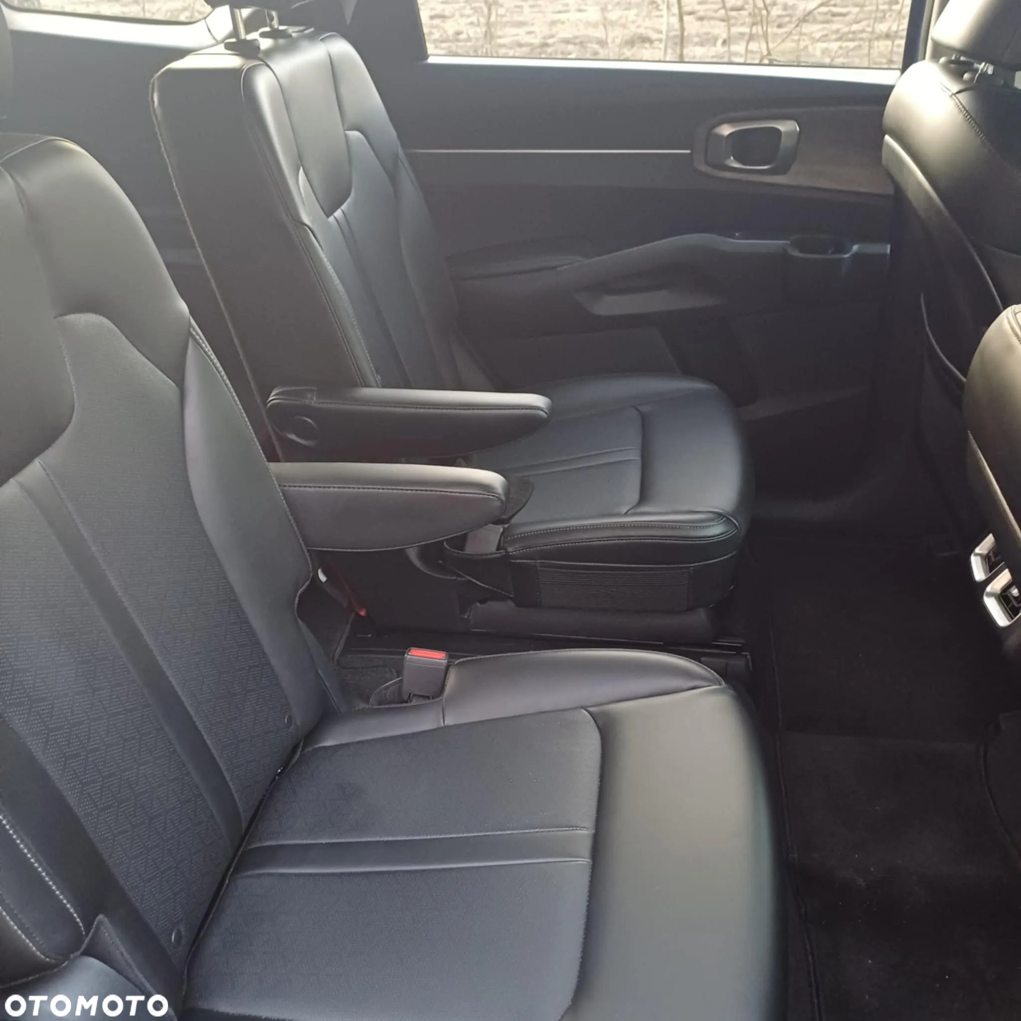 Kia Sorento - 11