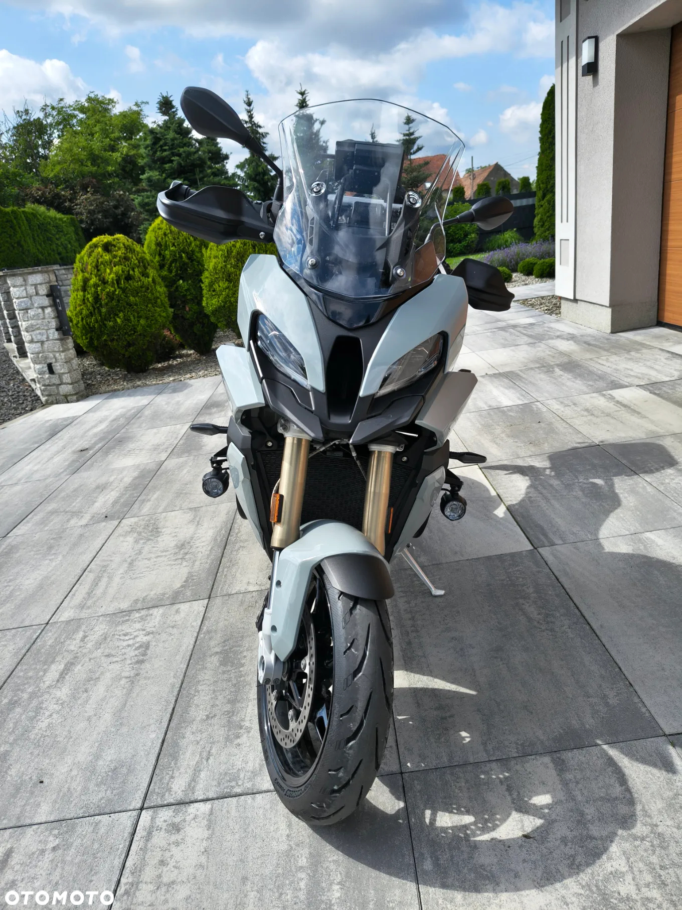 BMW XR - 3