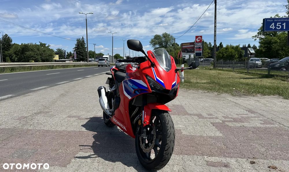 Honda CBR - 9