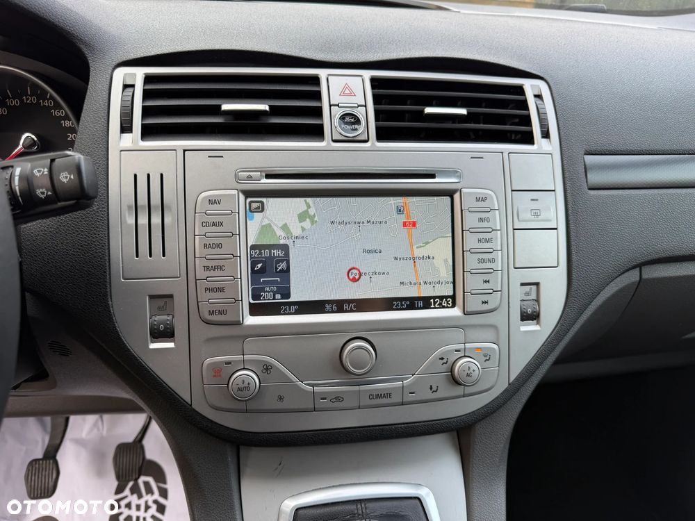 Ford Kuga 2.0 TDCi 2x4 Titanium - 28