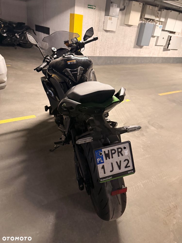 Kawasaki Ninja 1000 SX - 4