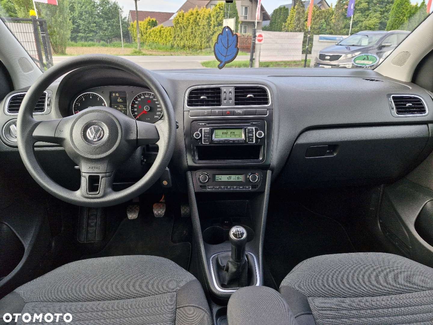 Volkswagen Polo - 8