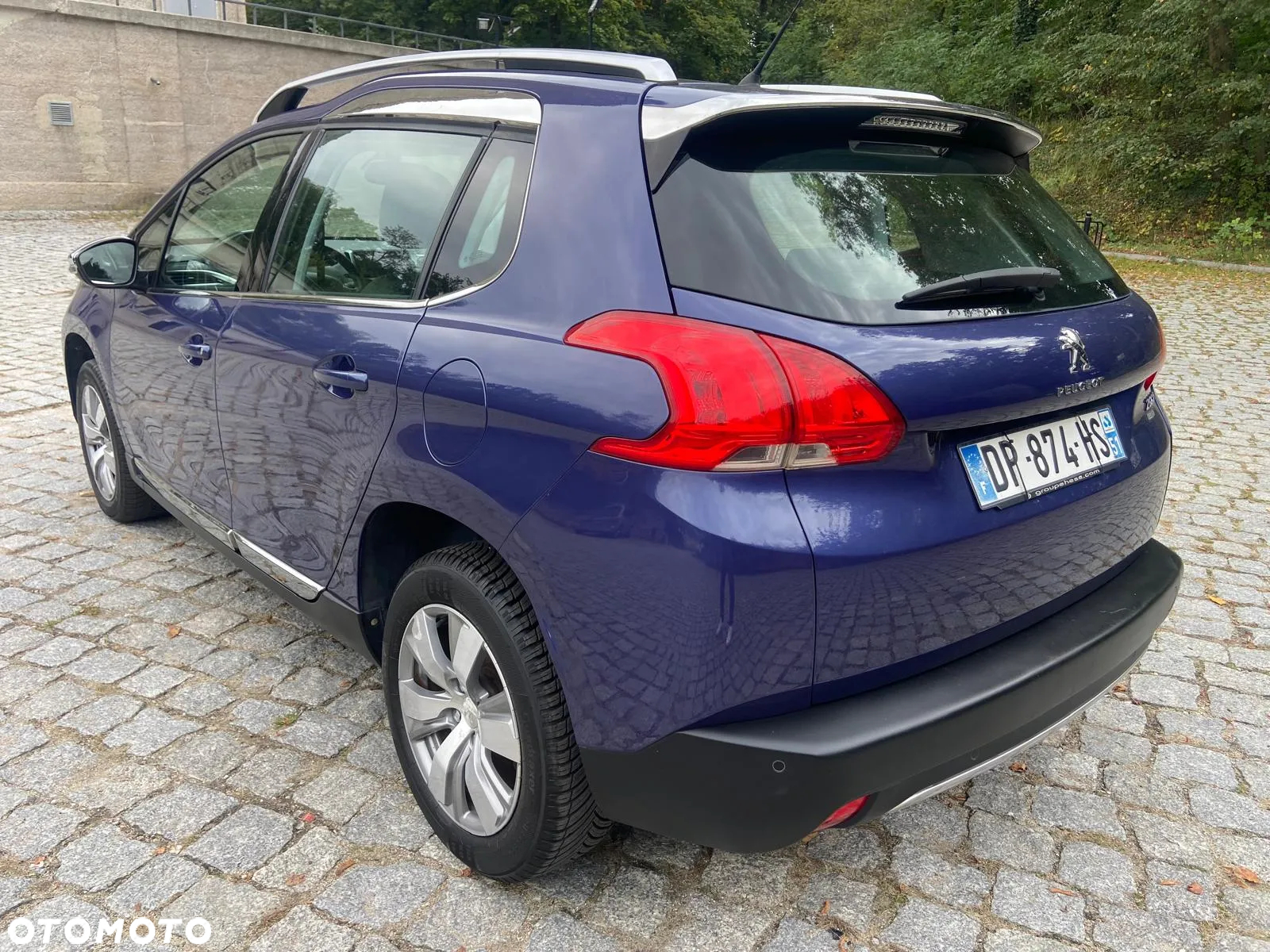 Peugeot 2008 1.2 Pure Tech Allure S&S - 7