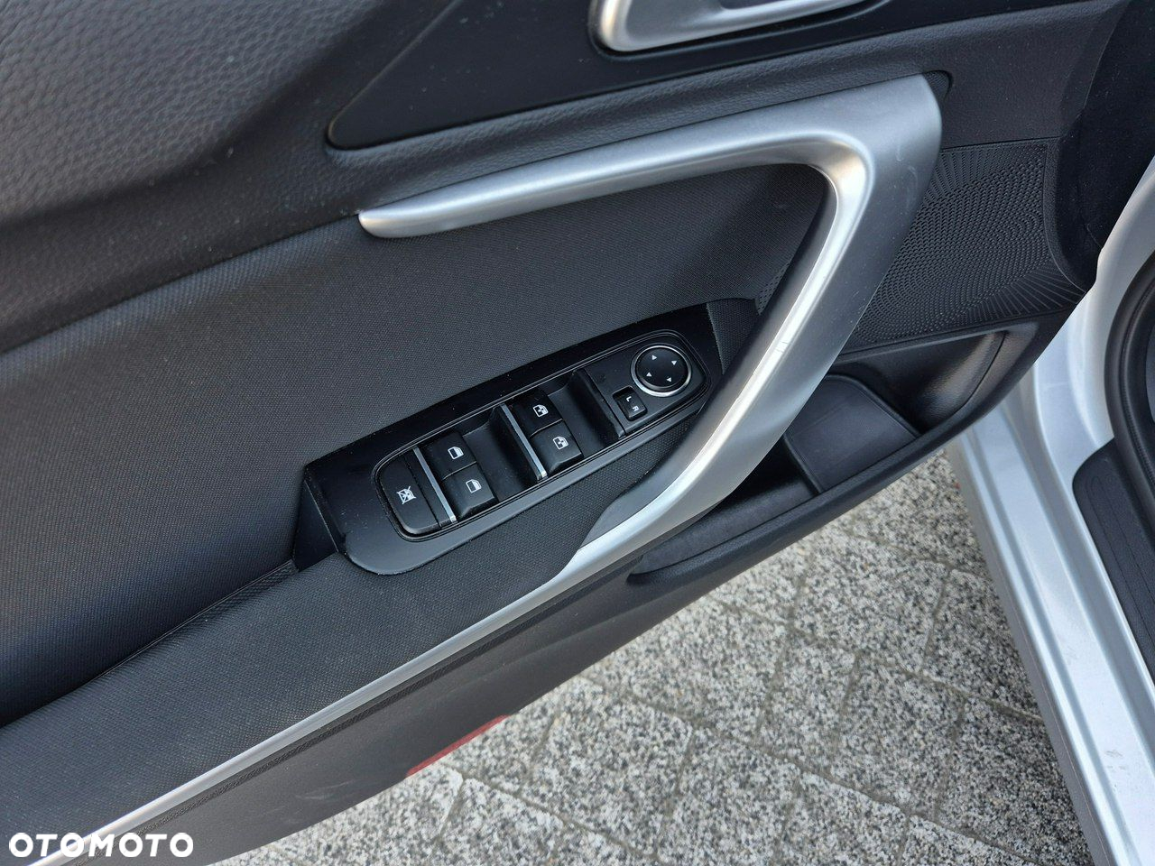 Kia Ceed - 10