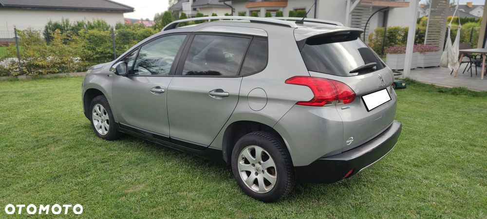 Peugeot 2008 1.6 BlueHDi Style - 3