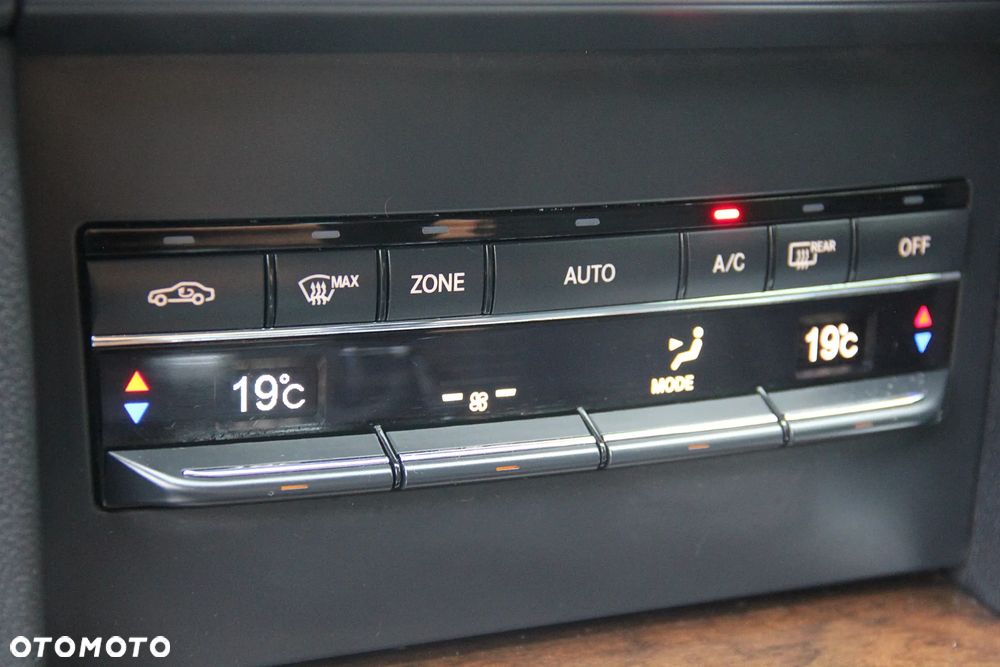 Mercedes-Benz Klasa E 200 Kompressor Elegance - 32