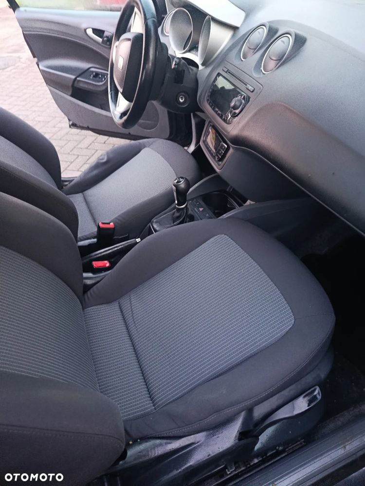 Seat Ibiza 1.4 16V Reference - 8