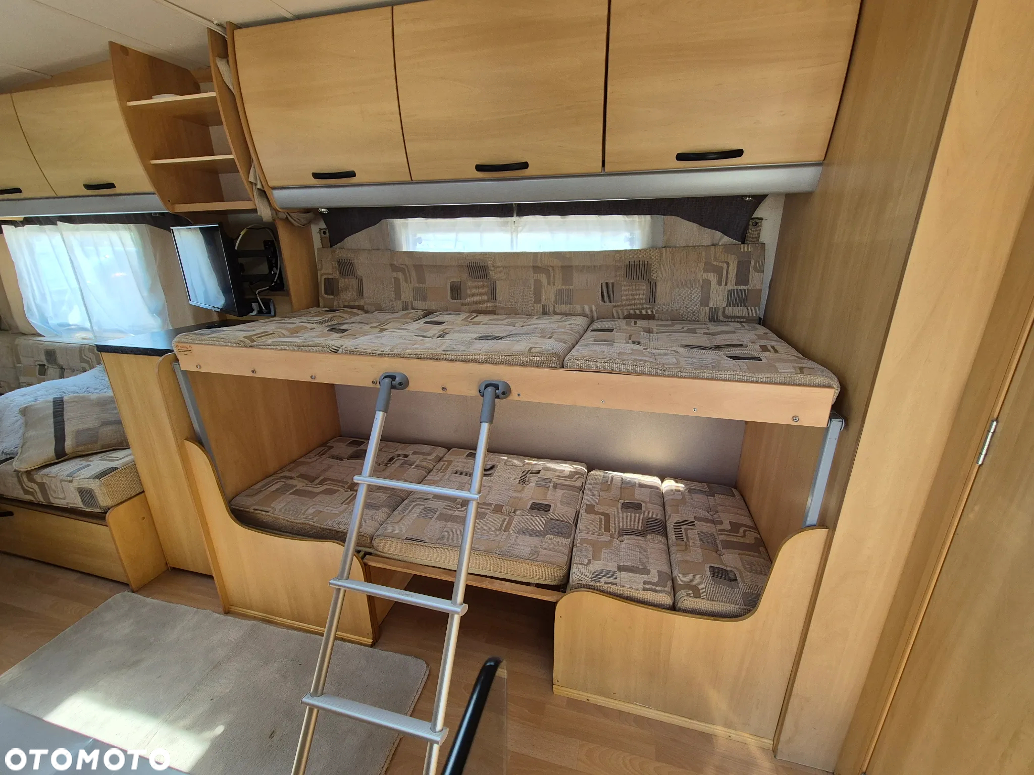 SWIFT STERLING EUROPA 520 - 40
