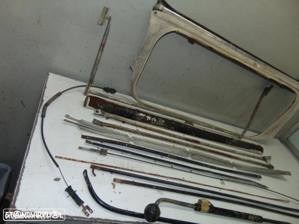 Citroen 2CV6 2 cavalos estrutura da capota - 2