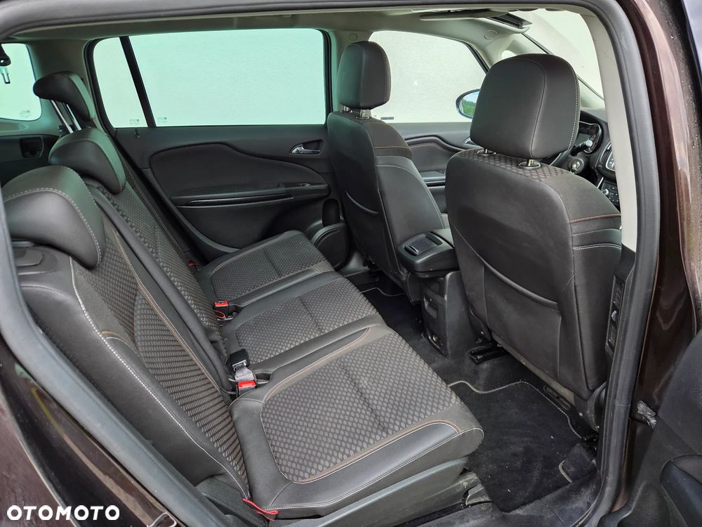 Opel Zafira - 13