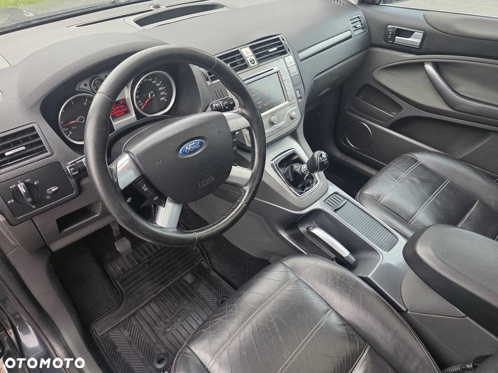 Ford Kuga - 5