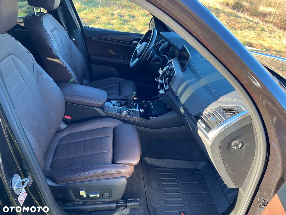 BMW X3 xDrive20d Luxury Line - 13