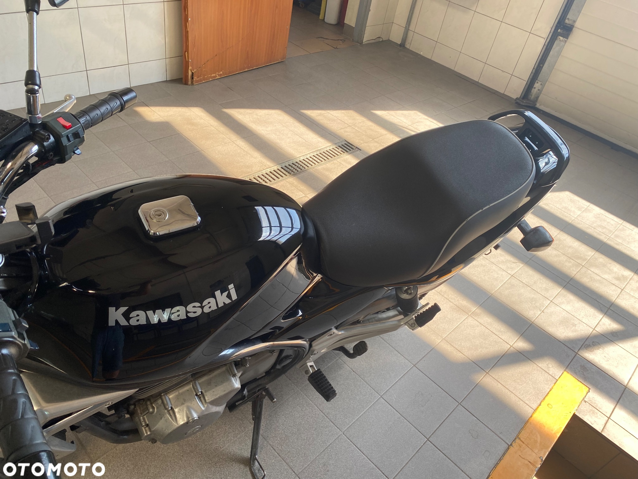 Kawasaki ER - 8
