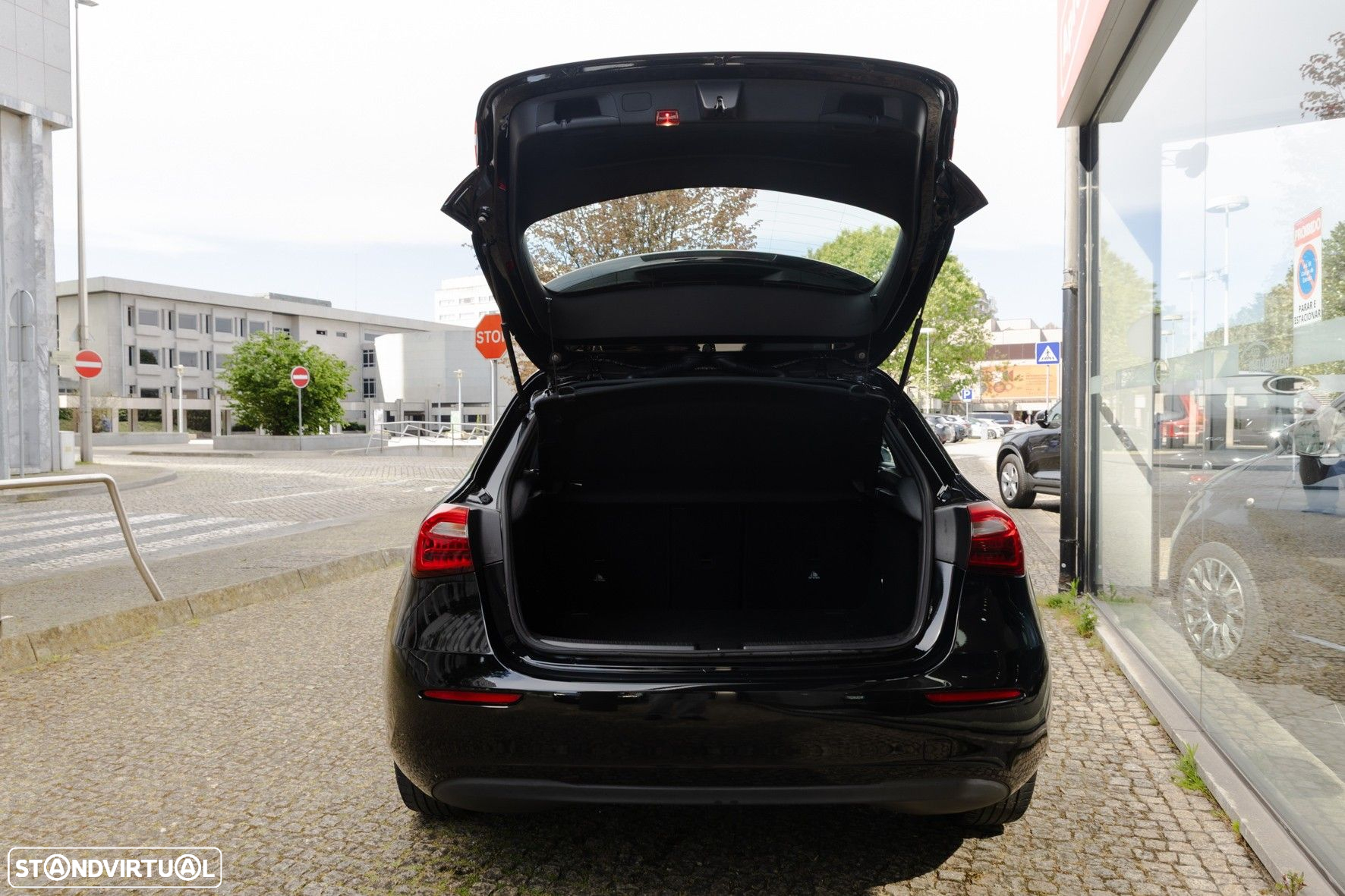 Mercedes-Benz A 180 d Style Aut. - 24