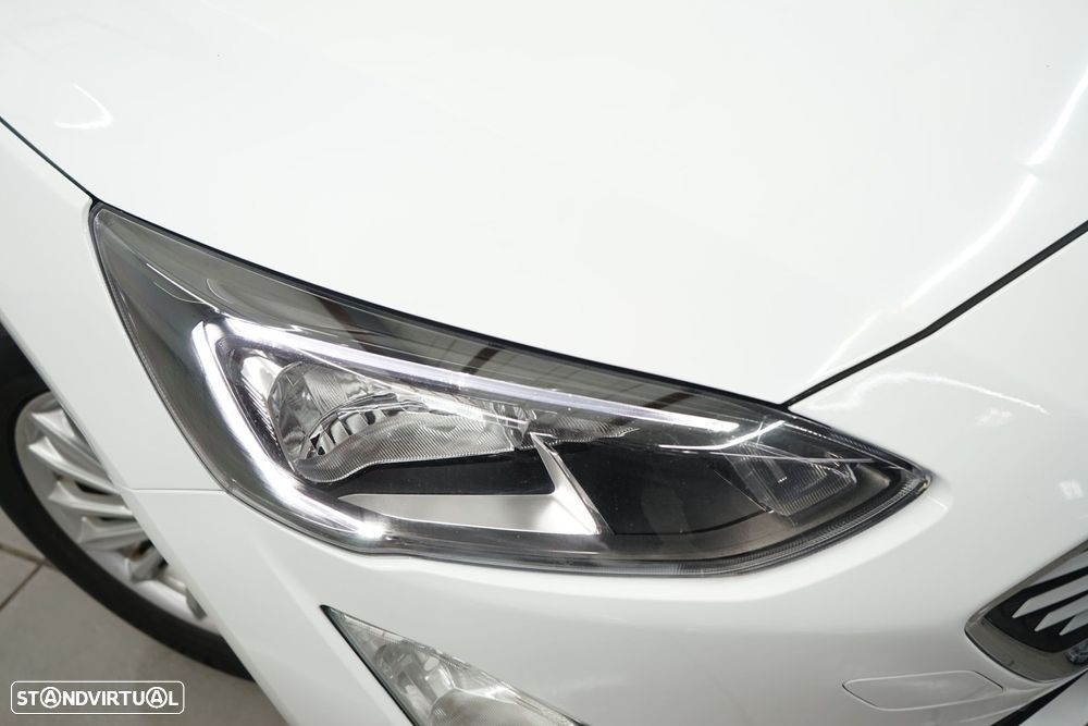 Ford Focus SW 1.5 TDCi EcoBlue Business - 9