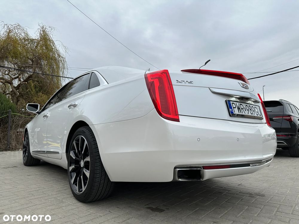 Cadillac XTS - 33