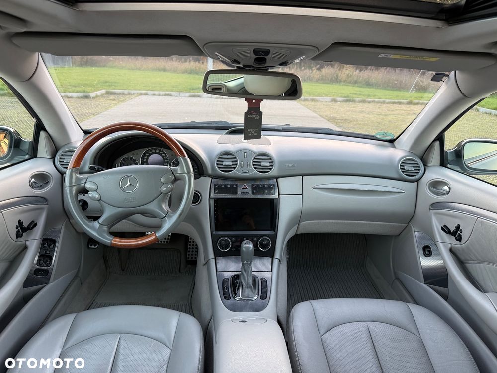 Mercedes-Benz CLK 320 - 20