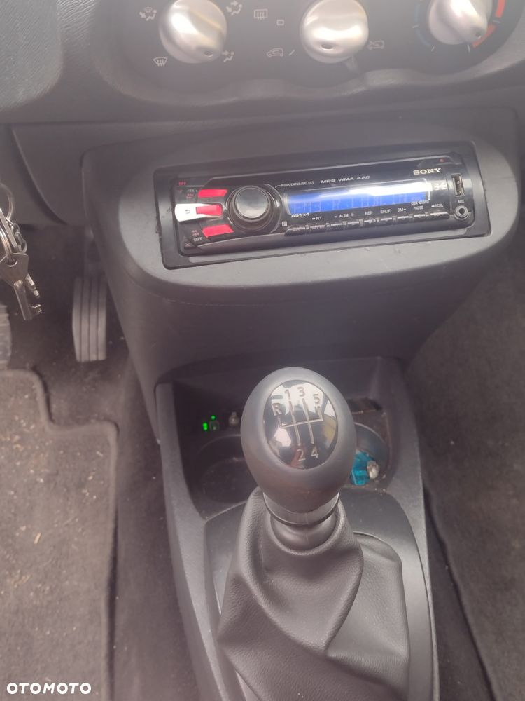 Renault Twingo 1.2 16V Dynamique - 4