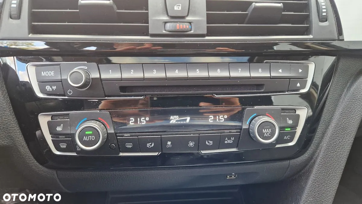 BMW Seria 3 320d Luxury Line - 16