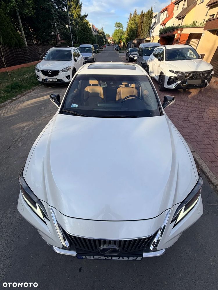 Lexus ES 300h Prestige - 6