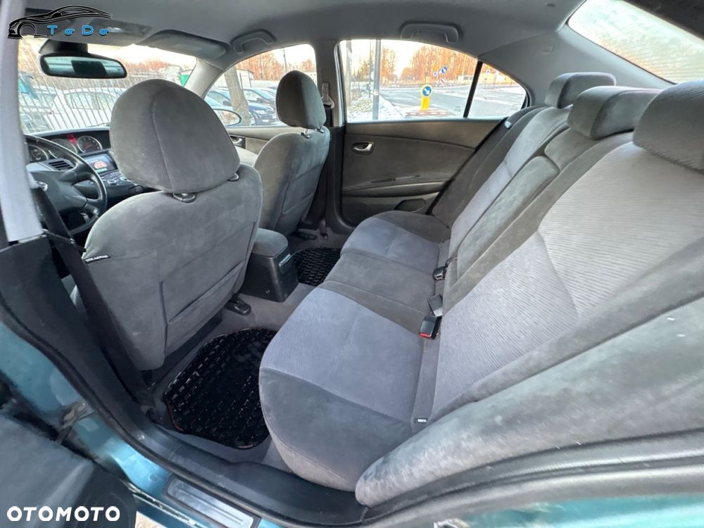 Nissan Primera 1.8 Tekna - 17