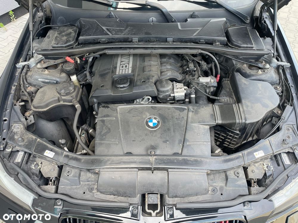 BMW Seria 3 318i Edition Sport - 29