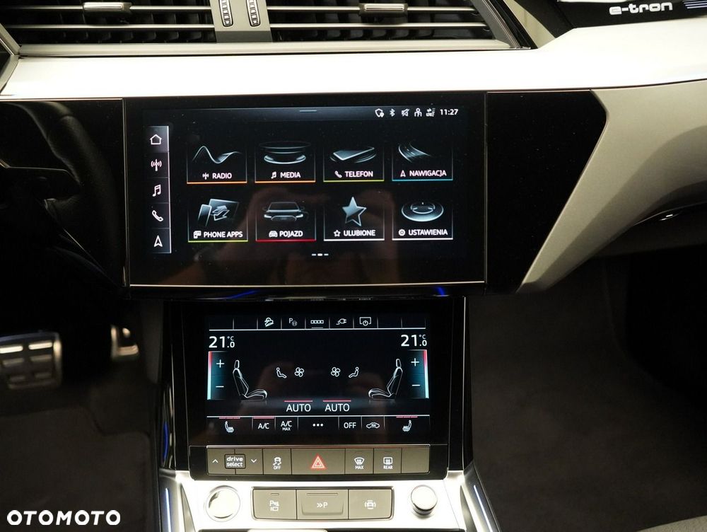 Audi Q8 Sportback e-tron - 28