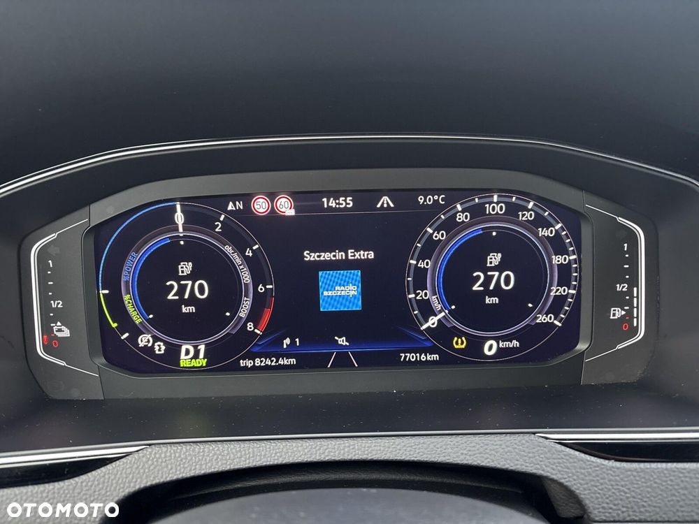 Volkswagen Passat - 11