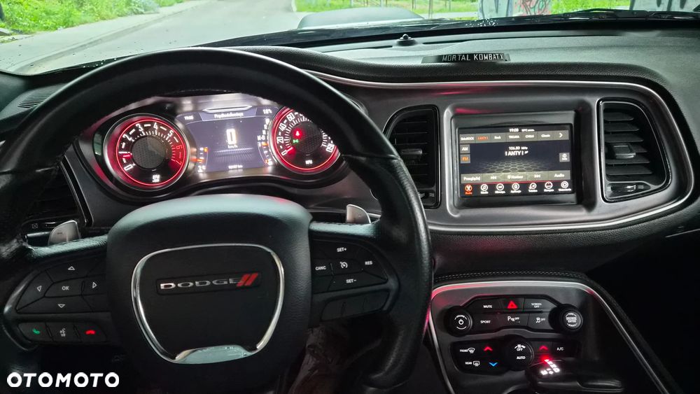 Dodge Challenger 5.7 R/T Shaker - 19