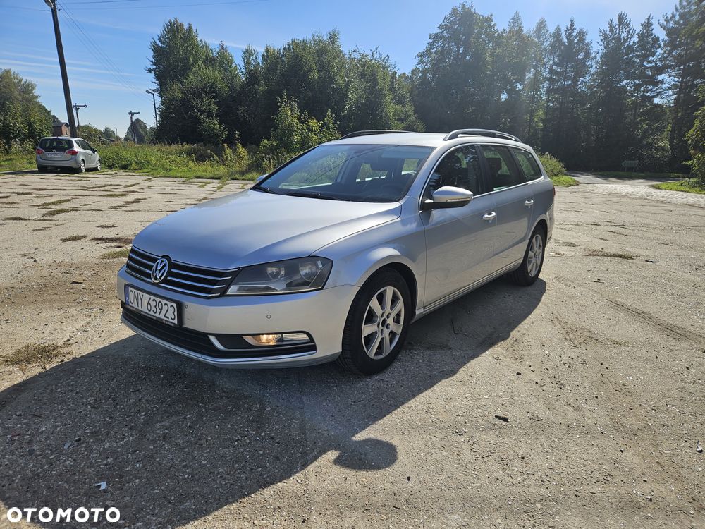 Volkswagen Passat 1.6 TDI Comfortline - 4