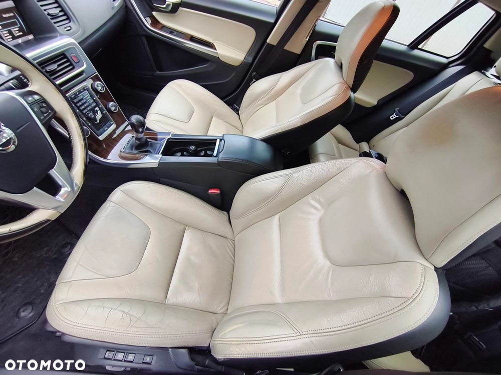 Volvo V60 D3 Summum - 7