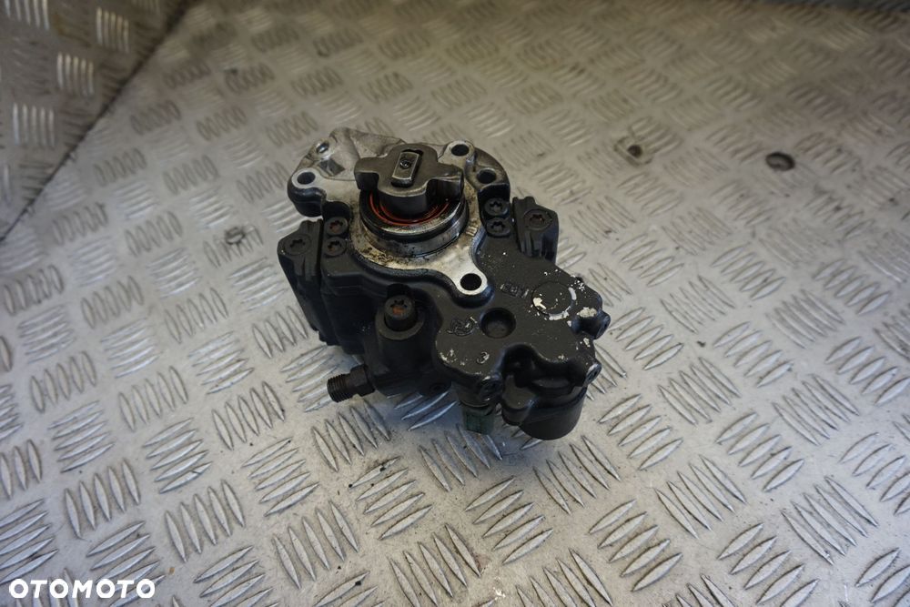POMPA WTRYSKOWA KUGA I MK1 2.0 TDCI  FORD 2008-2013 - 2