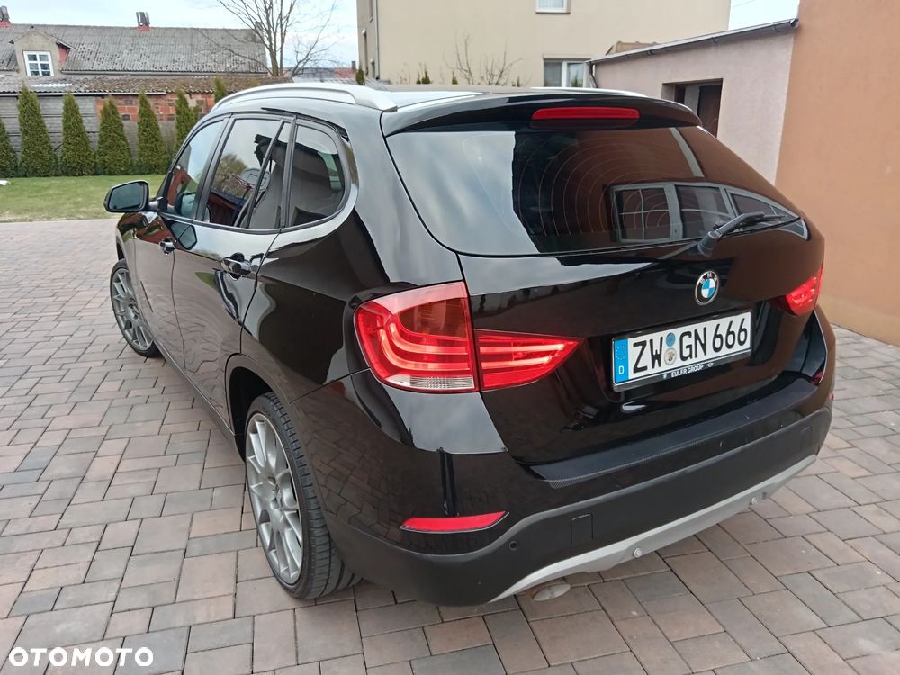 BMW X1 sDrive16d - 4