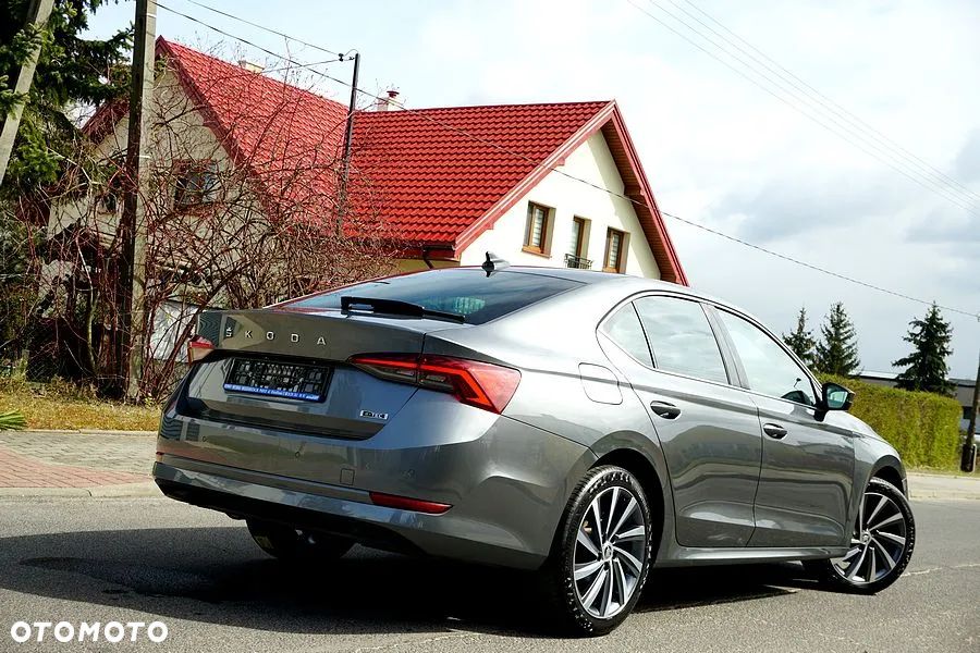 Skoda Octavia 1.5 TSI e-TEC DSG Selection Plus - 3